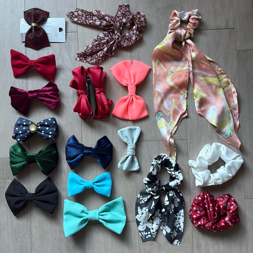 Assortment of Bow Hair Clips & Scrunchies (17 items)